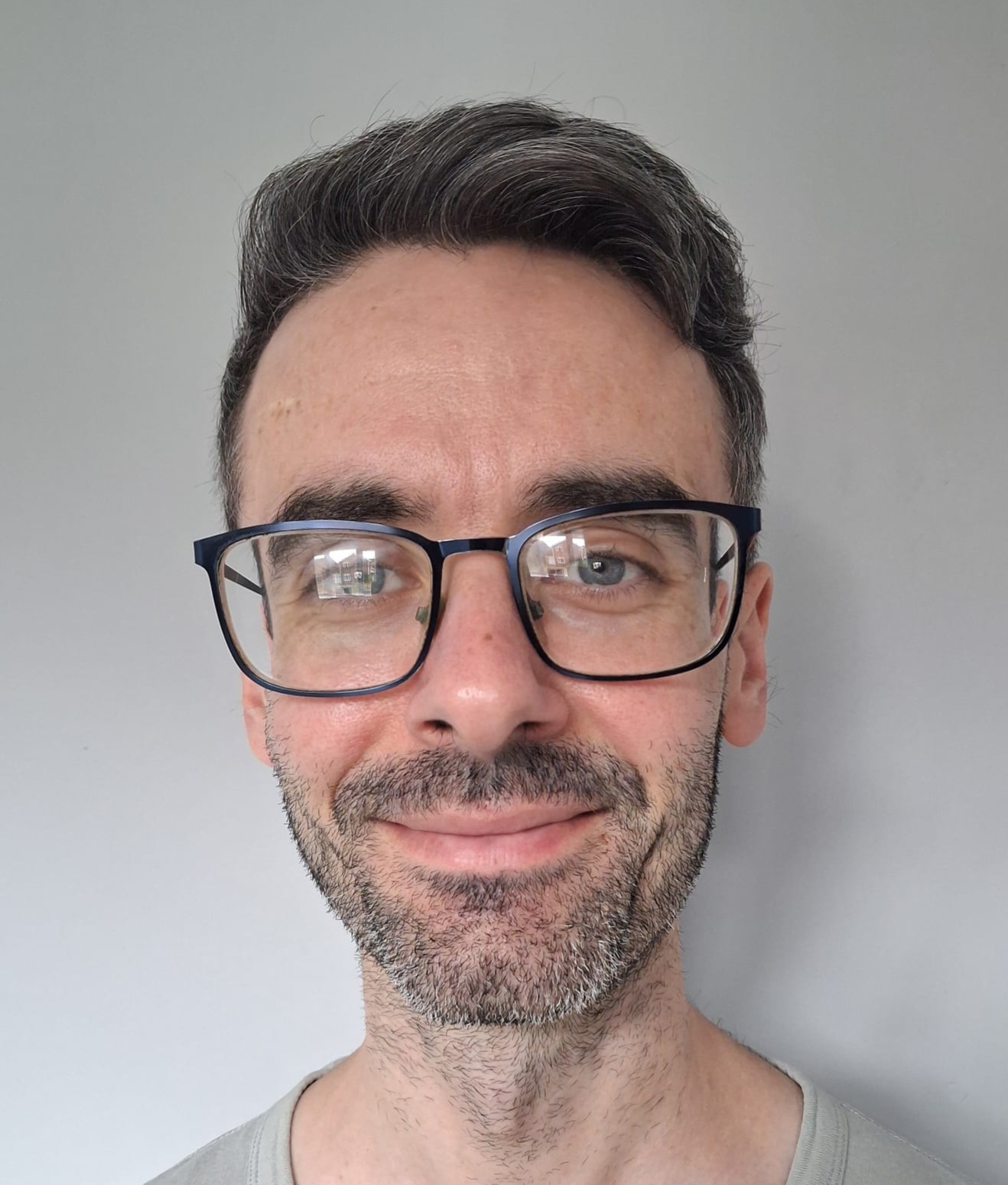Jonathan 's Profile Picture